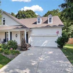 533 Fair Oaks Drive