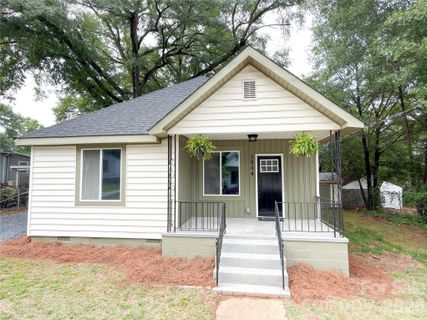 Homes in Groves Thread Company, Gastonia