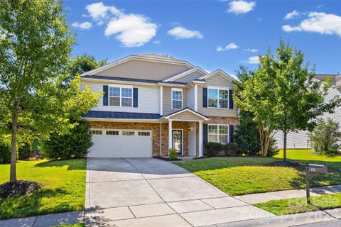 232 Sycamore Creek Road pending home in Spicewood, Fort Mill, SC