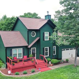 5438 Winding Oak Drive