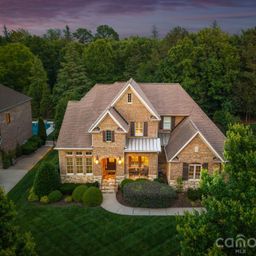 221 Glenmoor Drive