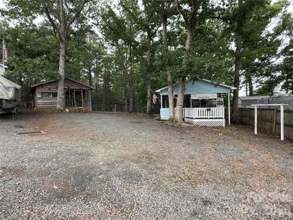 107 109 Holly Cove Trail active home in Twin Harbor, Mount Gilead, NC