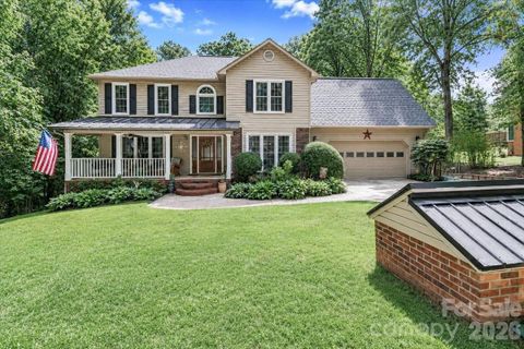 311 N Deerfield Circle