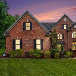 1009 Medinah Court