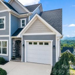 66 Tudor Way