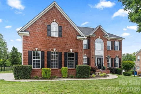 286 Corona Circle pending home in Sundown, Mooresville, NC
