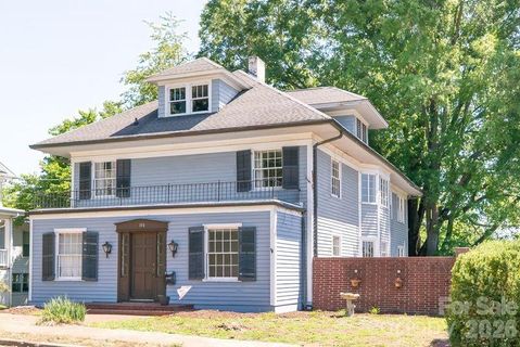 108 Beall Street