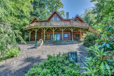 40 Adohi Trail active home in Smoky Mountain Retreat At Eagles Nest, Maggie Valley, NC