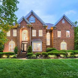 6605 Saunton Court
