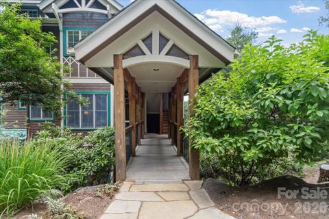 45 Creekside Way active home in Mountain Air, Burnsville, NC
