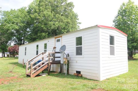 Homes in Cedarfield, Maiden