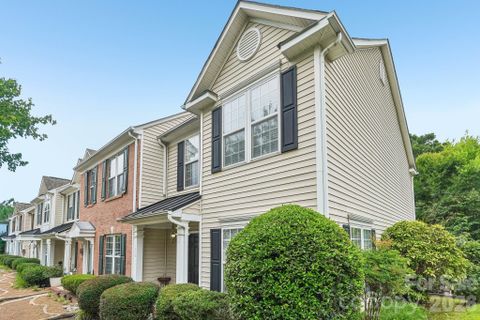 Homes in Oak Park, Concord