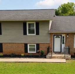 1984 Crestdale Lane