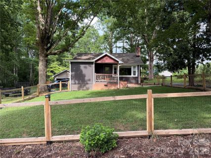 40 Dove Haven Lane