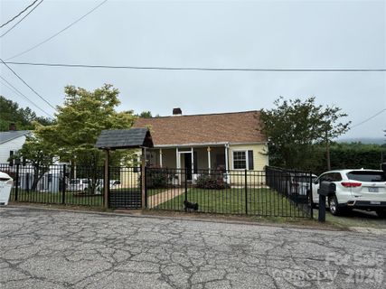 709 Dixie Avenue