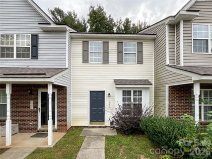 7841 Petrea Lane active home in The Landing At Hickory Grove, Charlotte, NC