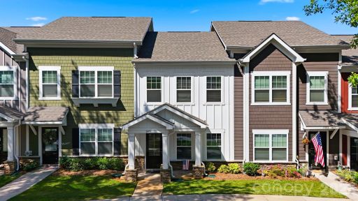 1805 Edgewater Drive pending home in Cline Village, Conover, NC