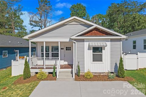 Homes in Brooks Cove, Asheville