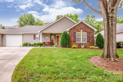 134 Ashwood Lane active home in The Villages At Oak Tree, Mooresville, NC