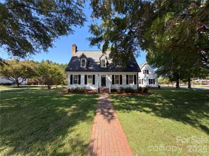 Homes in Woodfield, Salisbury