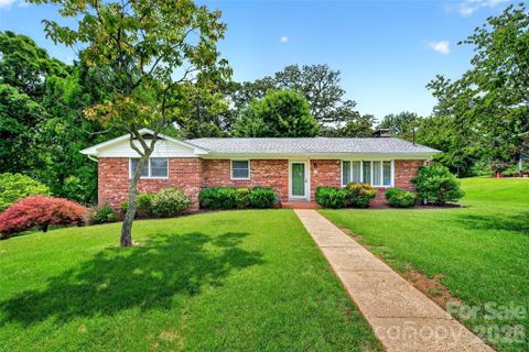 35 Mountain Terrace sold home in Echo Hills, Asheville, NC