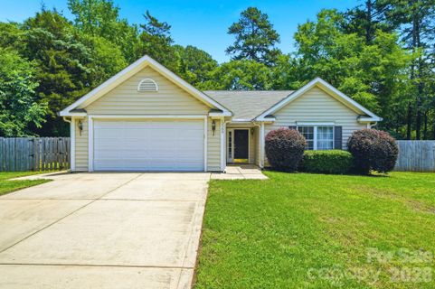 Homes in Southwoods, Matthews