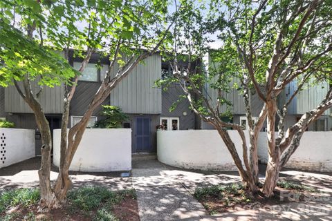432 E Park Avenue active home in Dilworth, Charlotte, NC