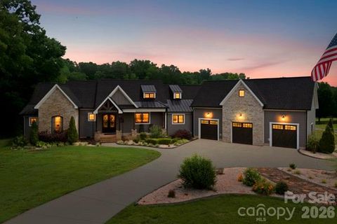 5200 Shoreview Drive