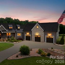 5200 Shoreview Drive