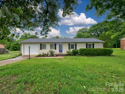 109 Oxford Street pending home in Brittain Village, Shelby, NC