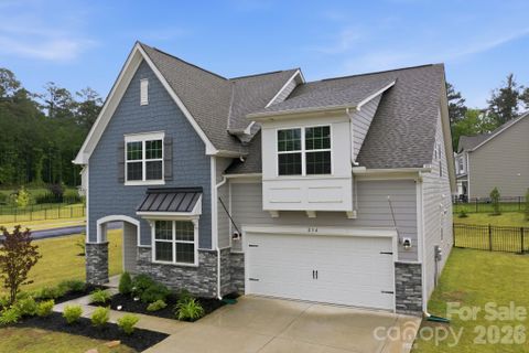 234 Hamptons Cove Road pending home in Falls Cove At Lake Norman, Troutman, NC