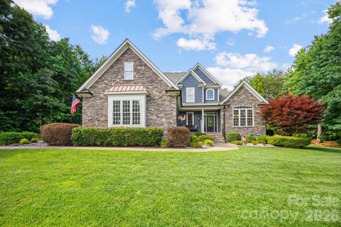 1311 Oak Grove Lane pending home in Grand Oaks, Salisbury, NC