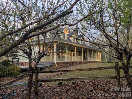 675 Fox Run Lane active home in Hunting Wood, Tryon, NC