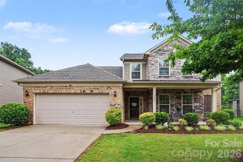 12826 Rusty Blackbird Way active home in Chapel Cove, Charlotte, NC