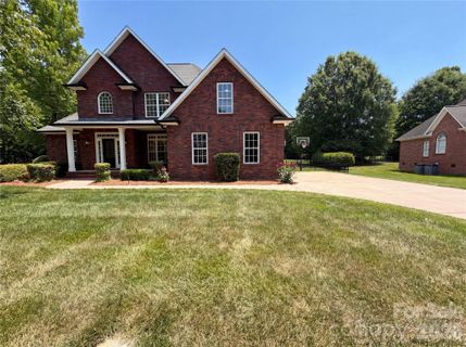 5309 Old Town Lane active home in Cramer Woods, Gastonia, NC