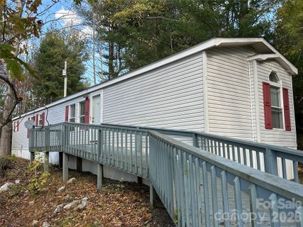 572 Blue Ridge Gem Stone Road