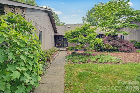 16 Clubside Drive pending home in Beaverdam Run, Asheville, NC