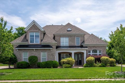 6507 Springs Mill Road pending home in Stone Creek Ranch, Charlotte, NC