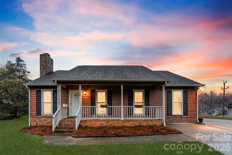 2524 Amity Avenue pending home in Gardner Woods, Gastonia, NC