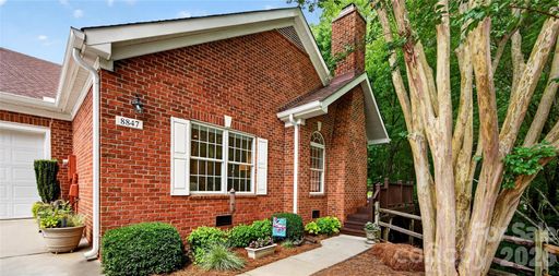 8847 Grand Oak Drive pending home in Windsor Oaks, Charlotte, NC