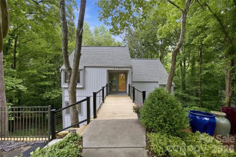 2724 Huntingtowne Farms Lane