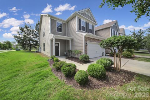 1305 Rainier Drive active home in Forest Grove, Fort Mill, SC