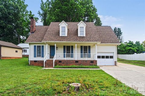 608 Azalea Lane pending home in Western Hills, China Grove, NC