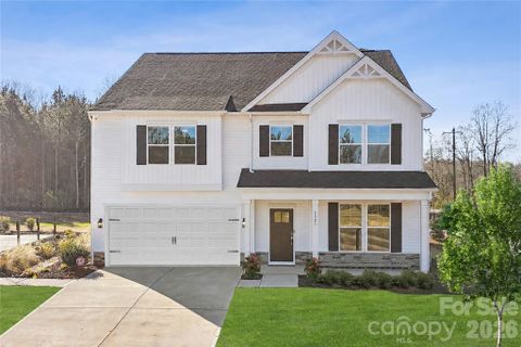 6521 Alanbrook Road pending home in Clairmont, Charlotte, NC