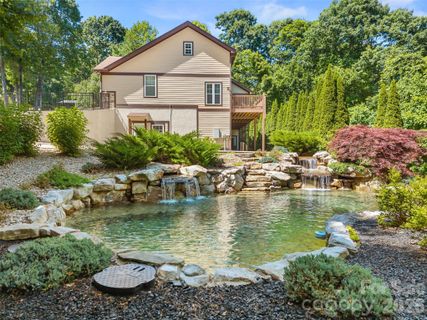 25 Linden Turn pending home in Wildwood Heights, Hendersonville, NC