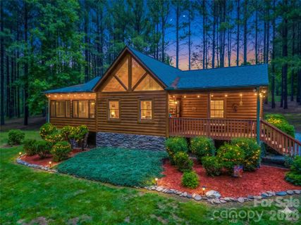 442 Whitestone Circle sold home in Hearthstone Ridge, Union Mills, NC
