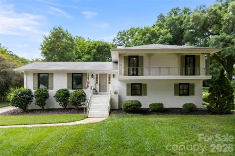 728 Wingrave Drive