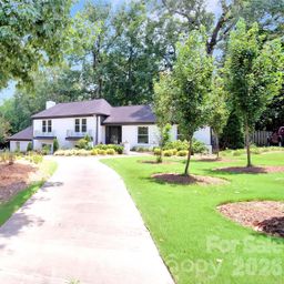 1634 Lumarka Drive