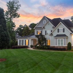 200 Seven Oaks Landing