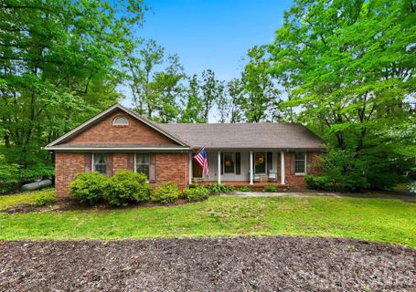 104 Laurelwood Drive